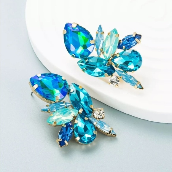 Rhinestone Geometric Shiny Blue Statement Earrings - Picture 3 of 6